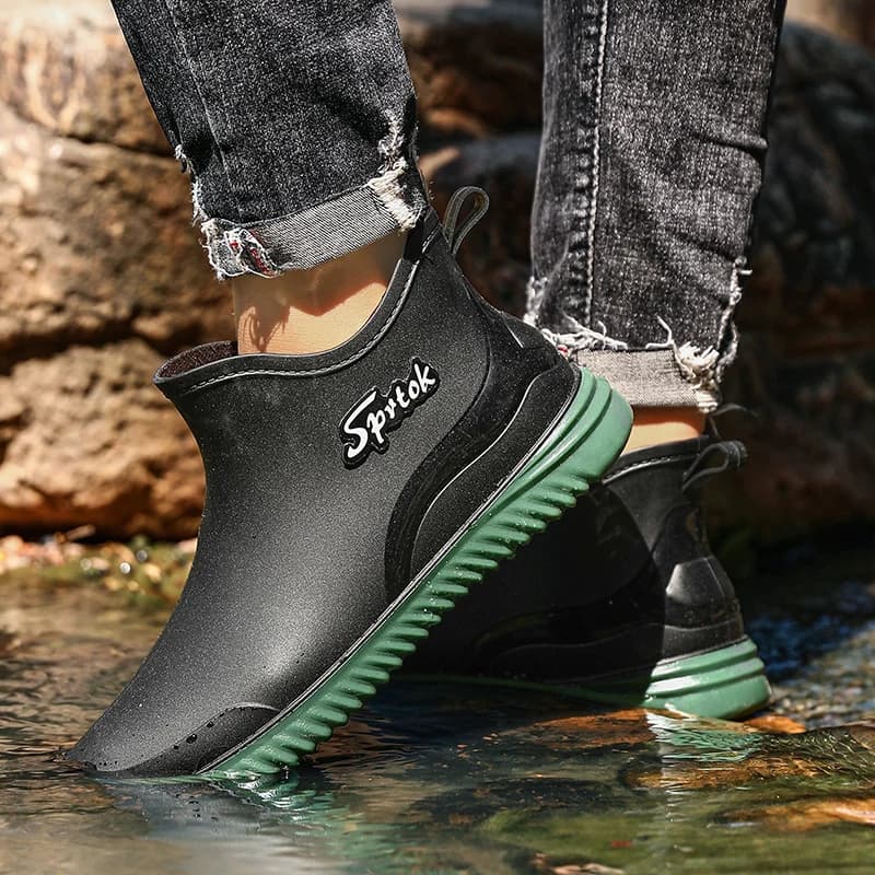 Ankle Rain Boots Integrated Forming Simple Waterproof Rain Shoes for Men Toughness Anti-slip Fishing on Work Camping Waterproof