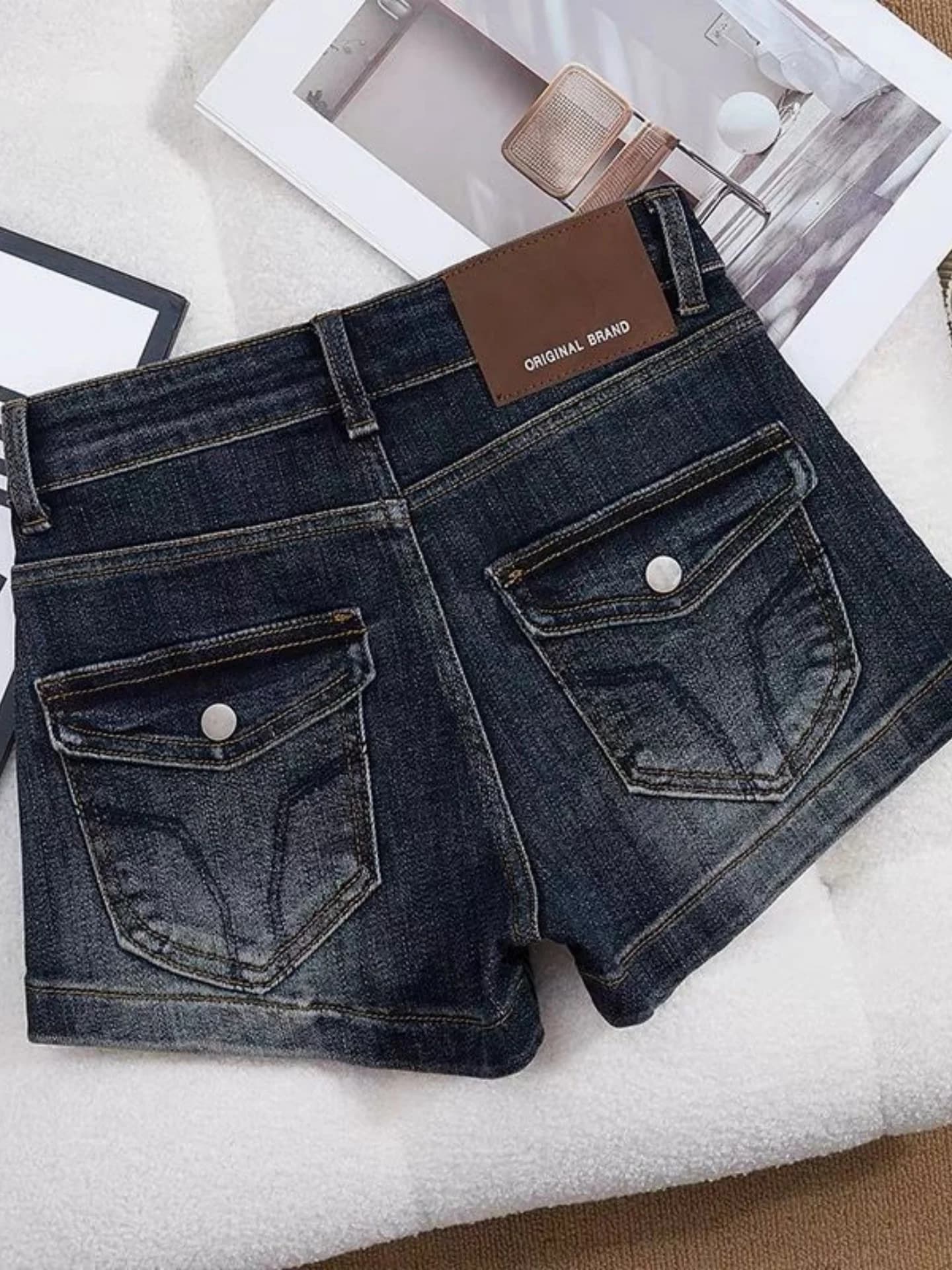 Shorts in denim a vita alta da donna, nuovo stile estivo, modellanti, push-up, con tasche posteriori a ribalta, hot pants elasticizzati e dritti.