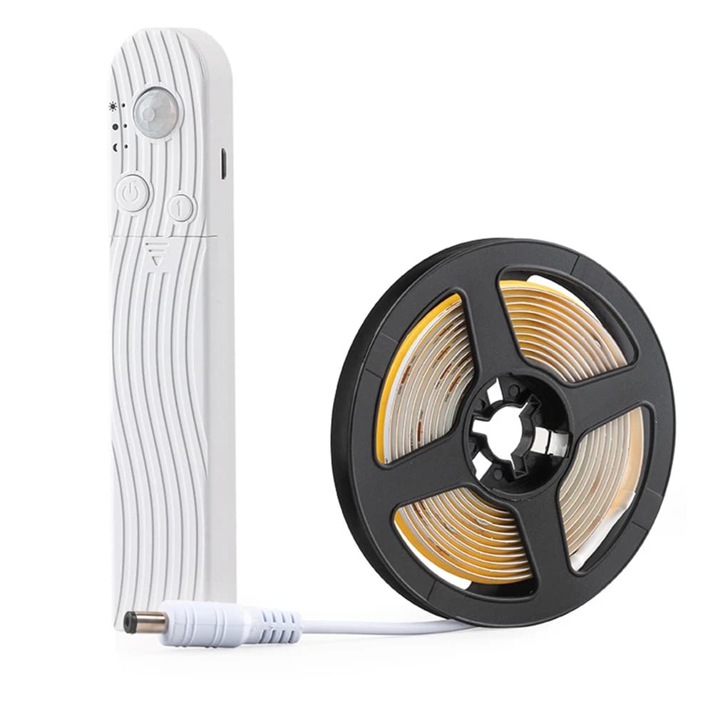Sensore di movimento a luce LED Set di strisce luminose a LED alimentate a batteria Luce notturna a diodi di illuminazione automatica per armadio per scale da bagno camera da letto