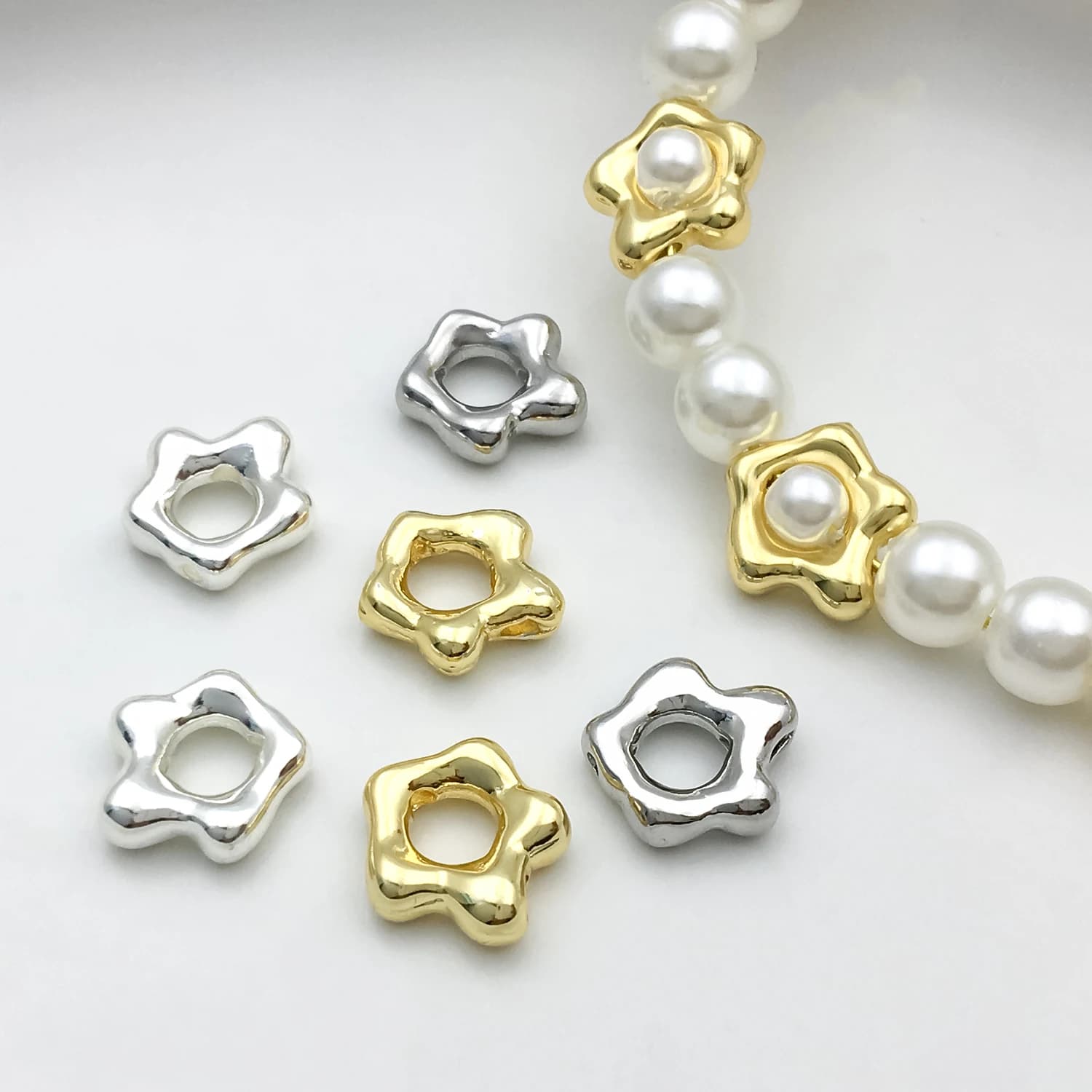 10pcs 9×10mm Copper-Plated Alien Small Flower Charms Hollow Ring Of Bead Spacer,Suitable For DIY Bracelets Jewelry Accessories