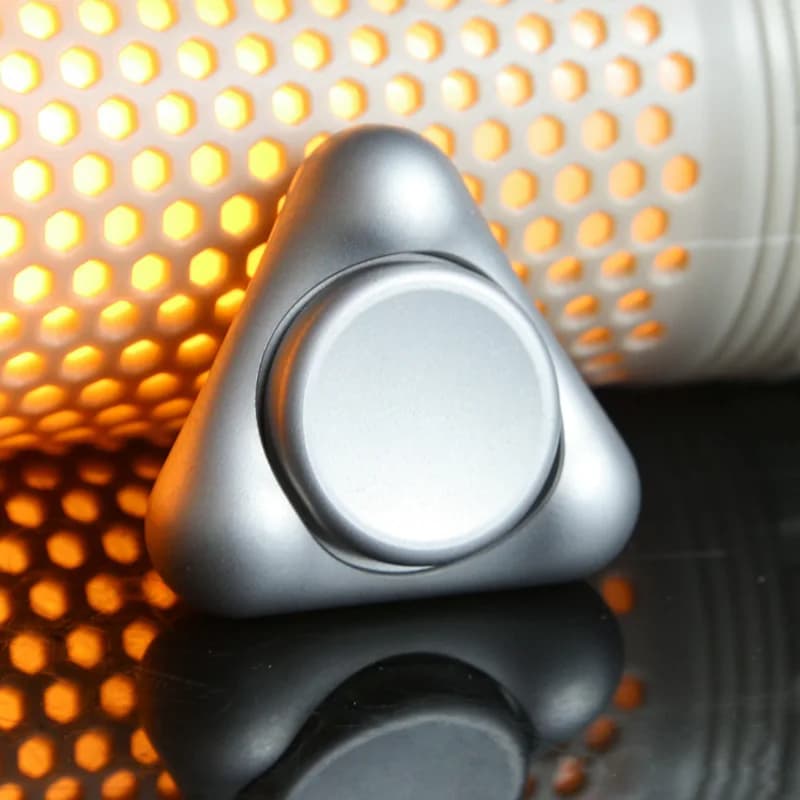 Nuovo Fidget Spinner EDC in Acciaio Inossidabile - Giocattolo Antistress e per la Concentrazione - Silenzioso, Tascabile, per Adulti con Ansia e ADHD