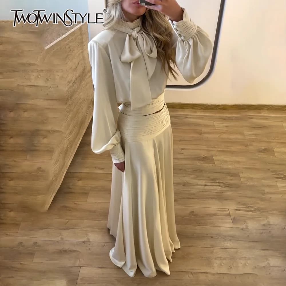 TWOTWINSTYLE Set Due Pezzi a Righe con Effetto Snellente per Donne, Collo Tondo, Maniche Lunghe, Gonna con Cerniera, Nuovo