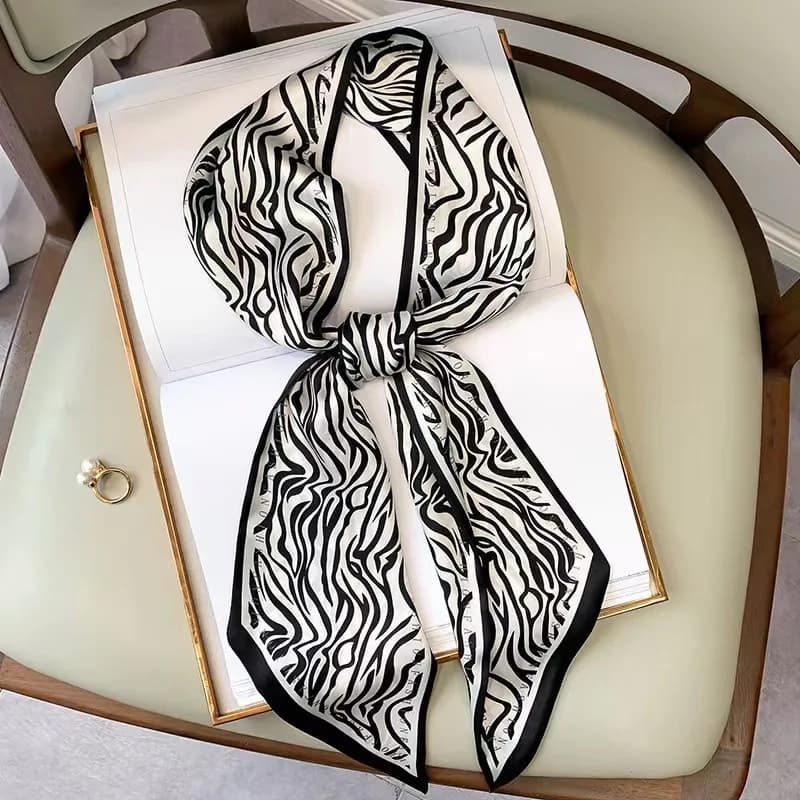 Foulard Quadrato di Lusso in Seta con Stampa Zebrata da Donna, Morbido Foulard in Raso, Fascia per Capelli, Sciarpa da Collo, Hijab, Fascia per la Testa, Nastro per Borsa