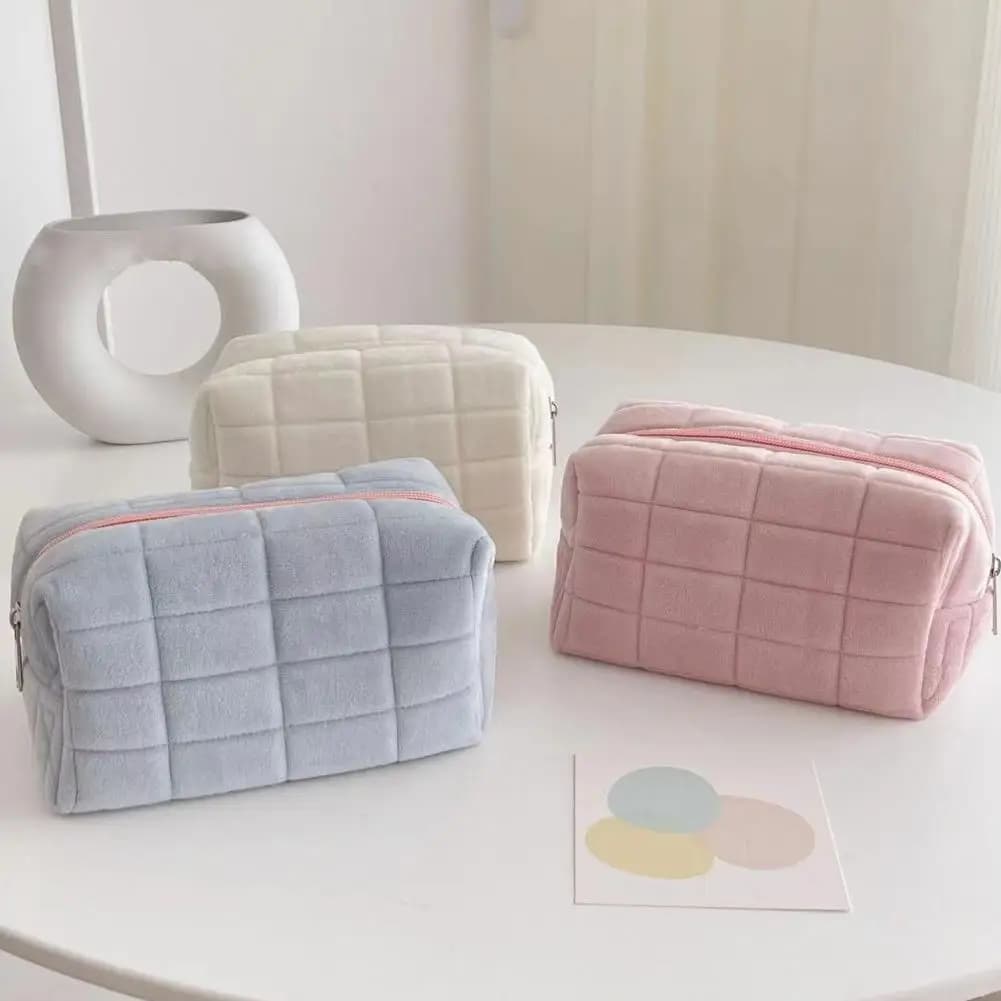 Nice Plush Makeup Bag for Women, Portable Travel Bag for Cosmetics, Trousse with Unit Tint Hinge, Toilet Bags and Storage Bag