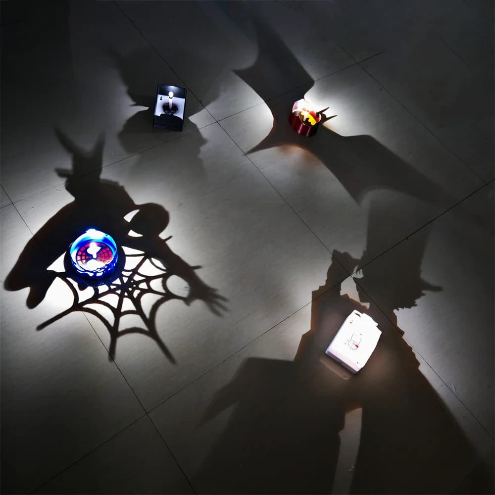 Lampada Proiettore LED One Piece Luffy Zoro Shadow Light - Dragon Ball Goku Vegeta, Lampada Notturna Anime per Camera da Letto, Regalo per Fan