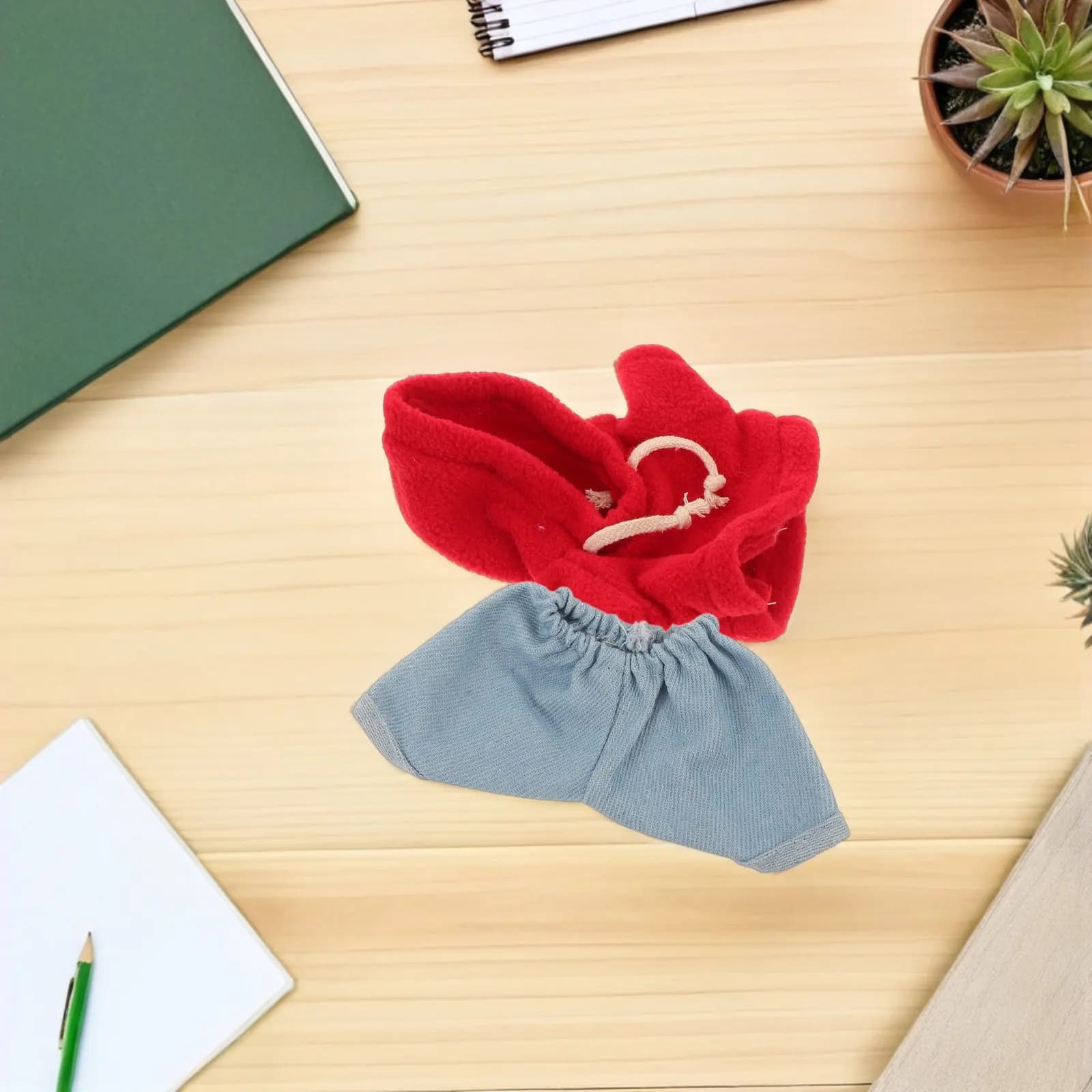 Set Completo Orsetto: Felpa con Cappuccio Luminosa e Pantaloni in Denim per Valorizzare l'Aspetto, Accessori per il Gioco Immaginativo, Vestiti per Peluche