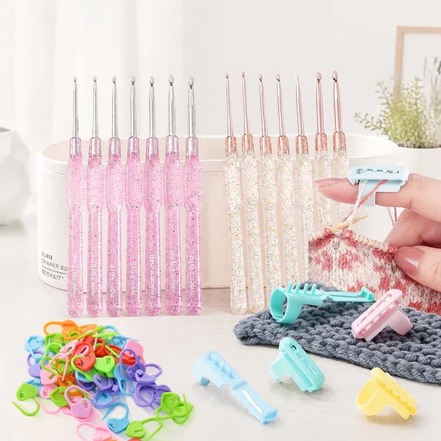 7-Piece Crochet Hook Set Includes 30 Stitch Markers + 3 Yarn Dividers DIY Yarn Crochet Tools