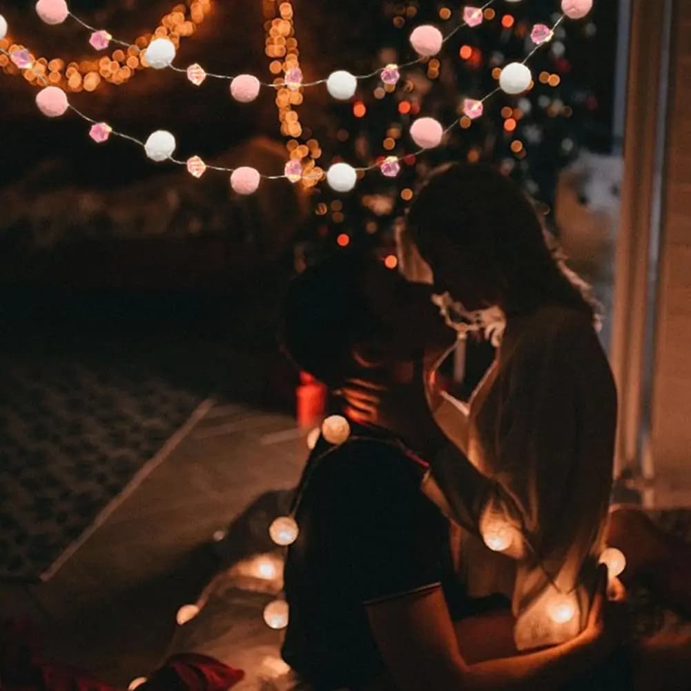 Lucine per finestre da parete Luci a corda a LED con pom pom a batteria con lucine a LED con strass a petali finti per matrimoni