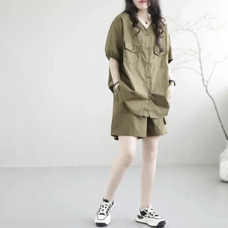 Top wide summer woman shirt with fashionable shorts set