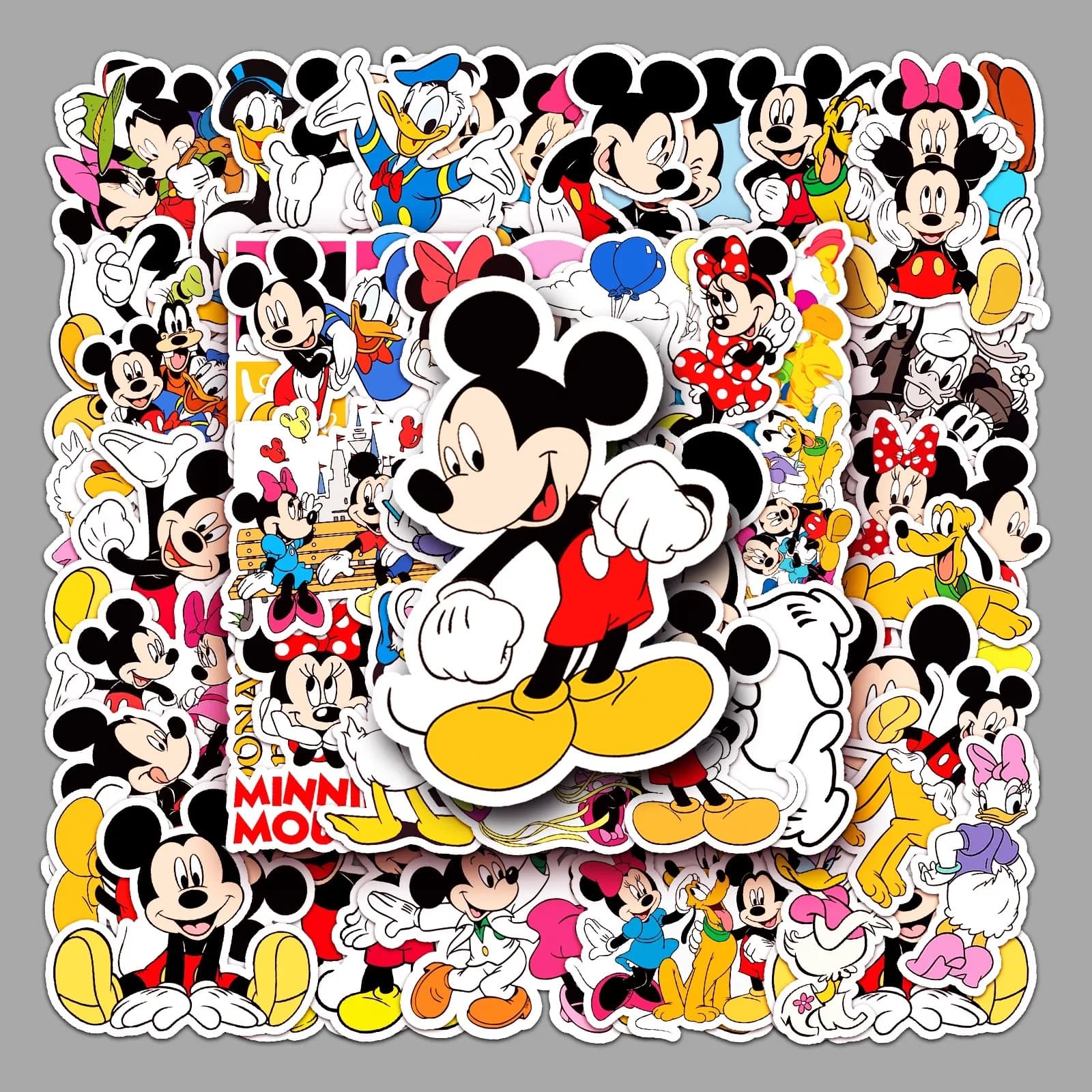 50 pezzi simpatico film Minnie Mickey adesivi decalcomania anime skateboard fai da te laptop moto pacchetto di adesivi simpatico cartone animato giocattolo per bambini