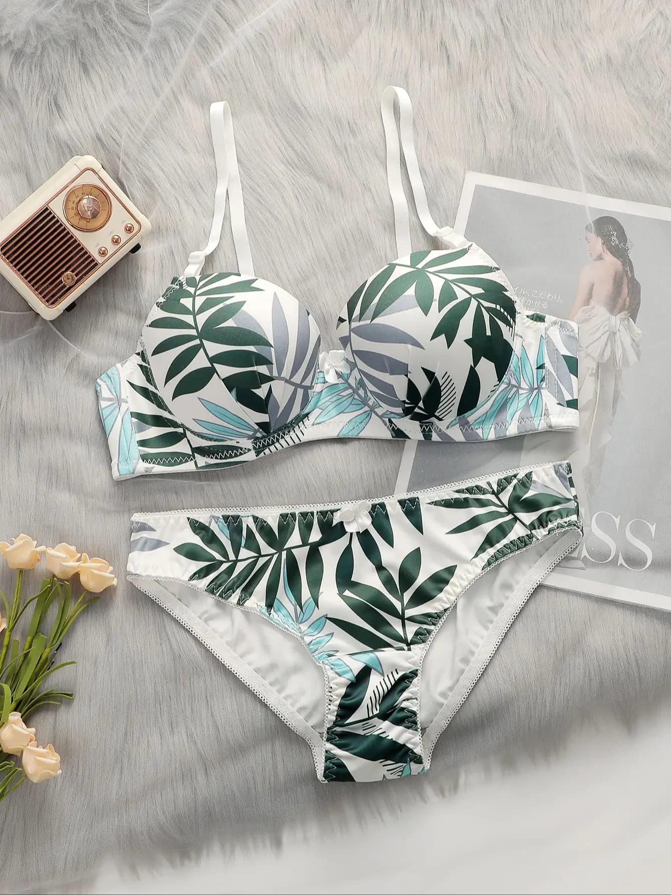 Set di biancheria intima sexy da donna Set di biancheria intima con anello in acciaio con raccolta di 3/4 tazze di foglie stampate A2137