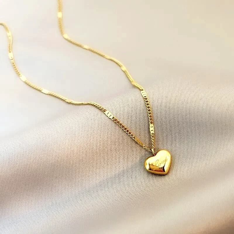 1pcs Gold-color Necklace Ms Simple Fashion Peach Heart Engraved Love Collarbone Chain Holiday Gifts