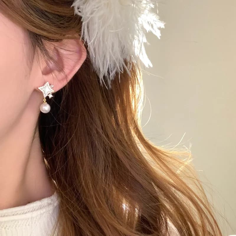 Nuovi Orecchini a Stella con Zirconi e Ago d'Argento, Delicati ed Eleganti, Stile Fatato, Lusso Leggero, Alta Moda, Minimalisti, Regalo per Feste, Squisiti