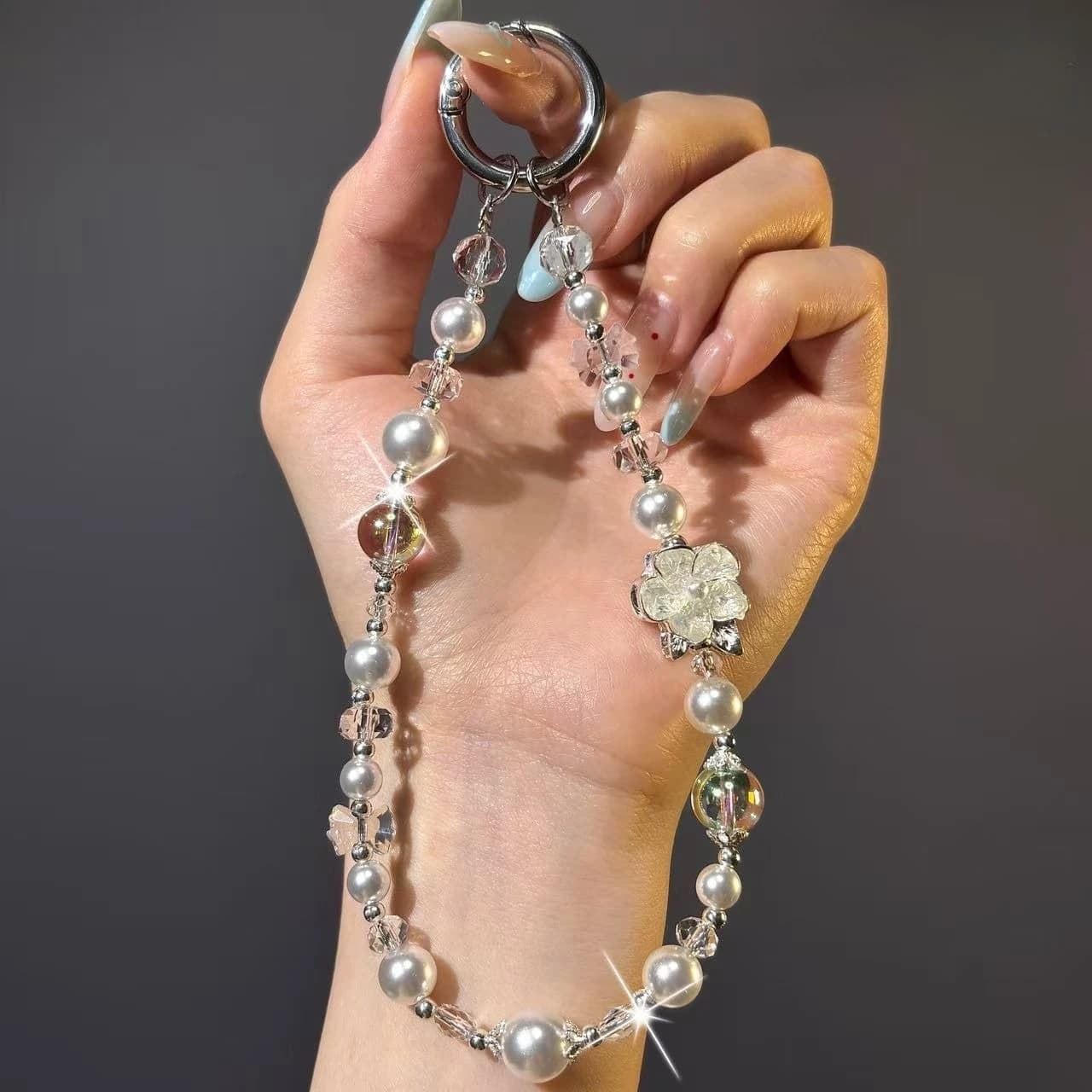 Light Luxury Sparkling Pearl Phone Chain Super Fairy-like Flower Crystal Lanyard Fashionable Wrist-style Anti-lost Pendant