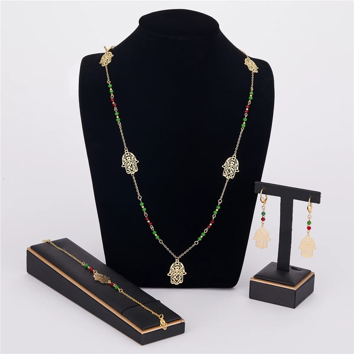Nuovo Set di gioielli placcati in oro strass scava fuori collana orecchini bracciale accessori temperamento gioielli in metallo da donna