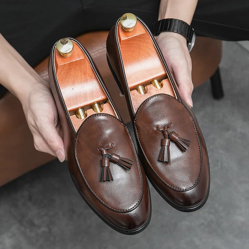 Scarpe formali da uomo Mocassini con nappe
