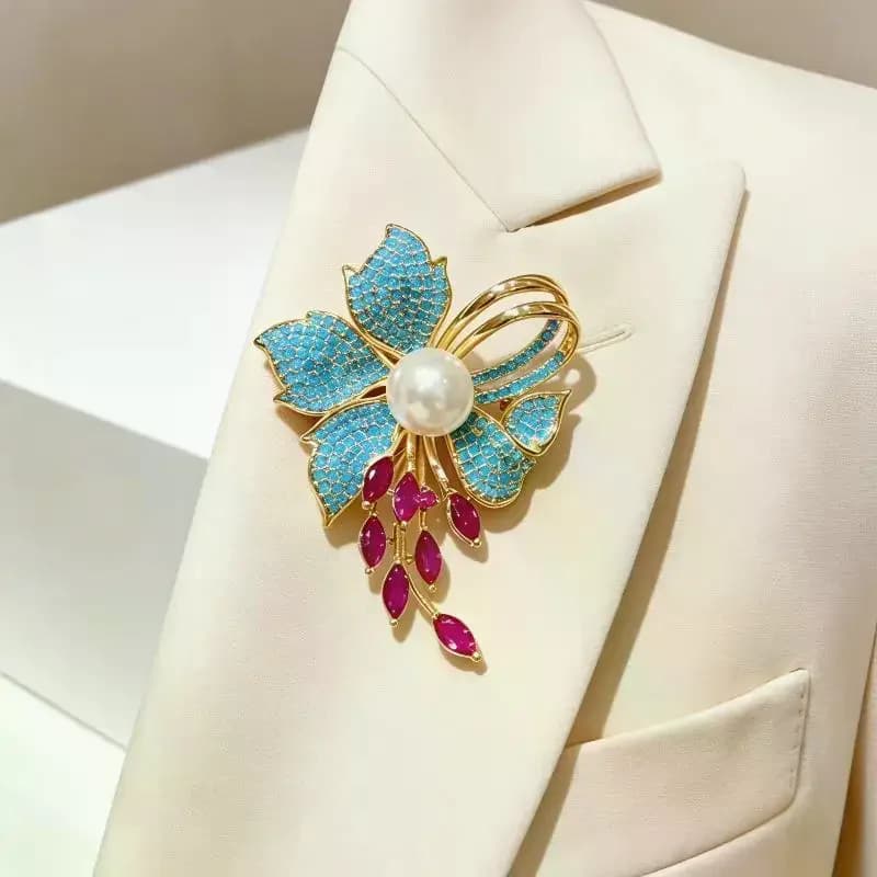 Vintage Rhinestone Flowers Imitation Pearl Brooches Women Sparkling Zircon Iris Brooch Pin Scarf Coat Suit Accessories Jewelry