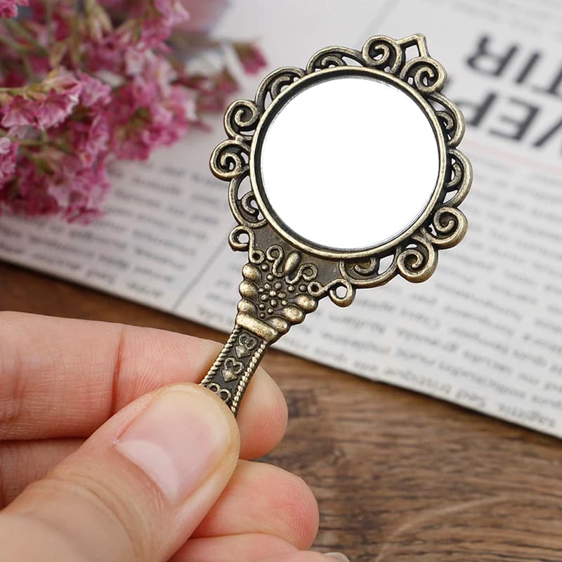 New Vintage Metal Frame Mirror Dollhouse Miniature Bathroom Furniture For 1:6 Doll House