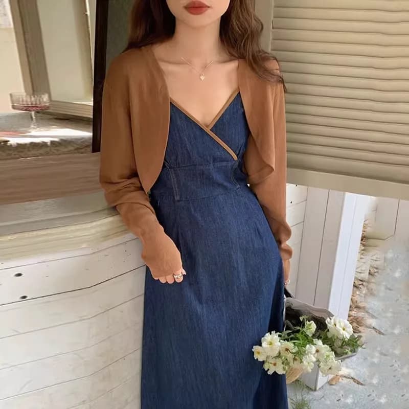 Abito in denim da donna taglie forti con effetto snellente, per primavera e autunno, con spalline e gonna a trapezio a vita media-alta