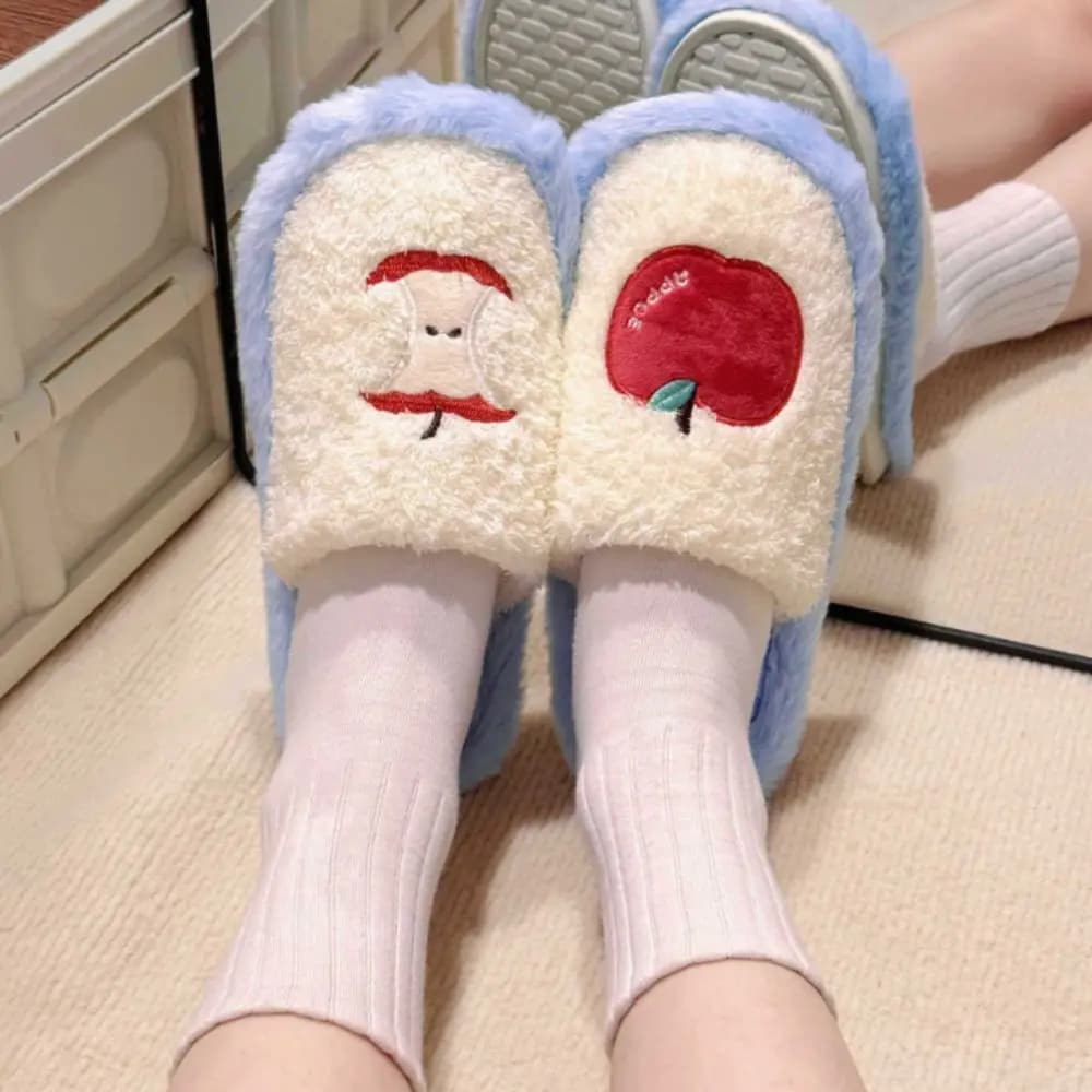 Pantofole carine a righe con griglia alla moda Suola spessa Scivoli invernali antiscivolo Scarpe da donna morbide e silenziose per la casa