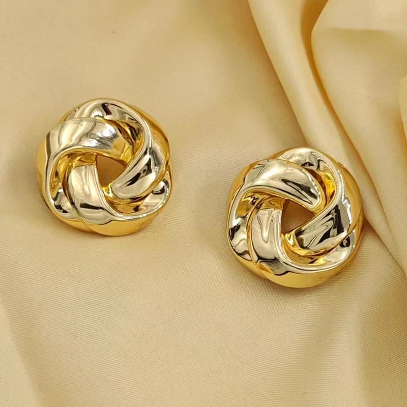Orecchini da donna vintage in stile europeo con nodo intrecciato, gioielli statement in metallo intrecciato per Instagram