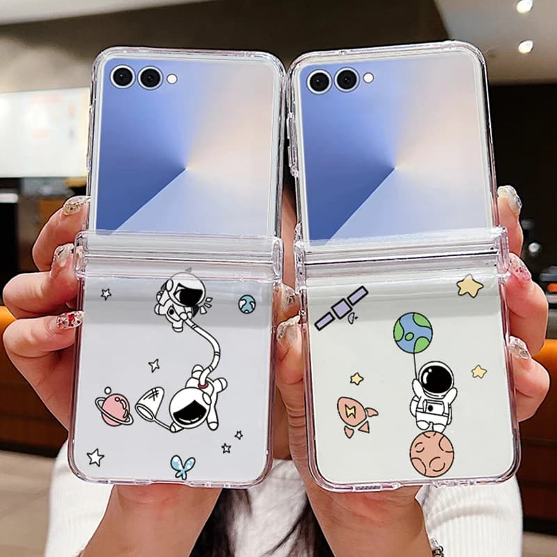 Custodia per telefono pieghevole modello astronauti per Samsung Galaxy Z Flip 7 6 5 4 3 5G Cover rigida trasparente per PC per Samsung Z Flip4 Flip6 Flip5