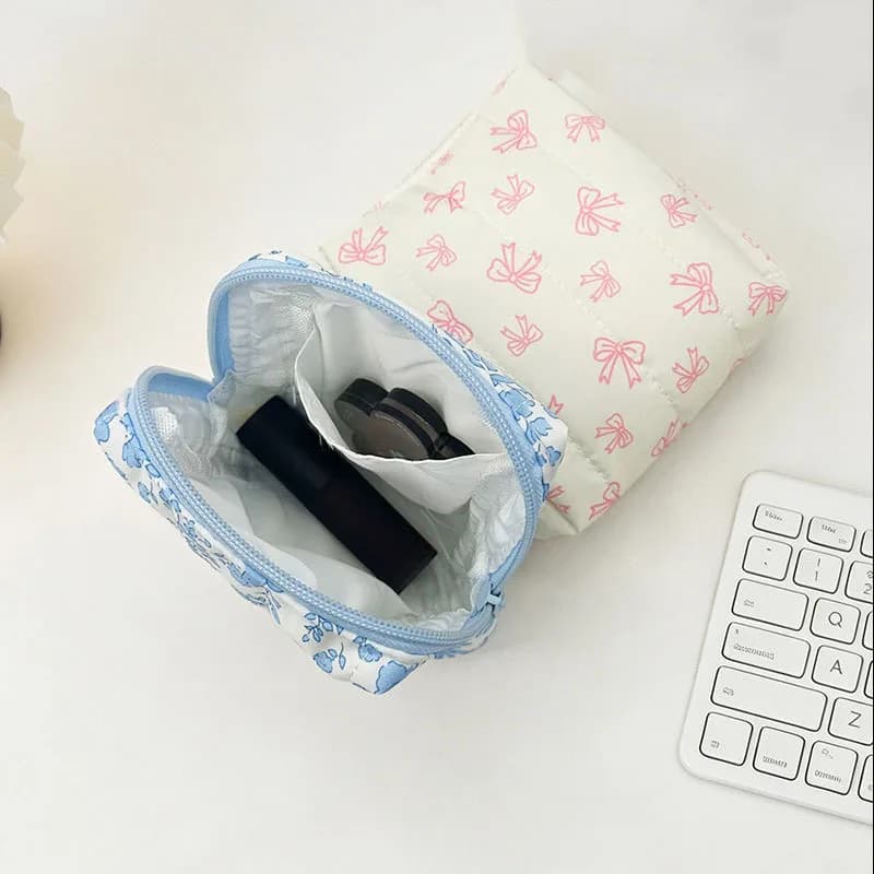 Women's Lipstick Cosmetic Organizer Case Bag Women Makeup Pouch Quilted Padded Sanitary Pad Storage Bag Travel Toiletry Bag