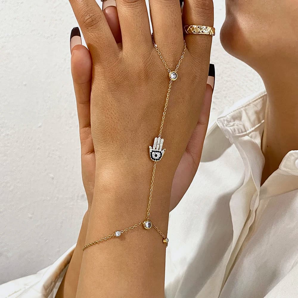 Bracciale a catena con zirconi con palmo dell'occhio del diavolo per donna Braccialetti con anelli da dito in acciaio inossidabile collegati a maglie Gioielli con imbracatura a mano