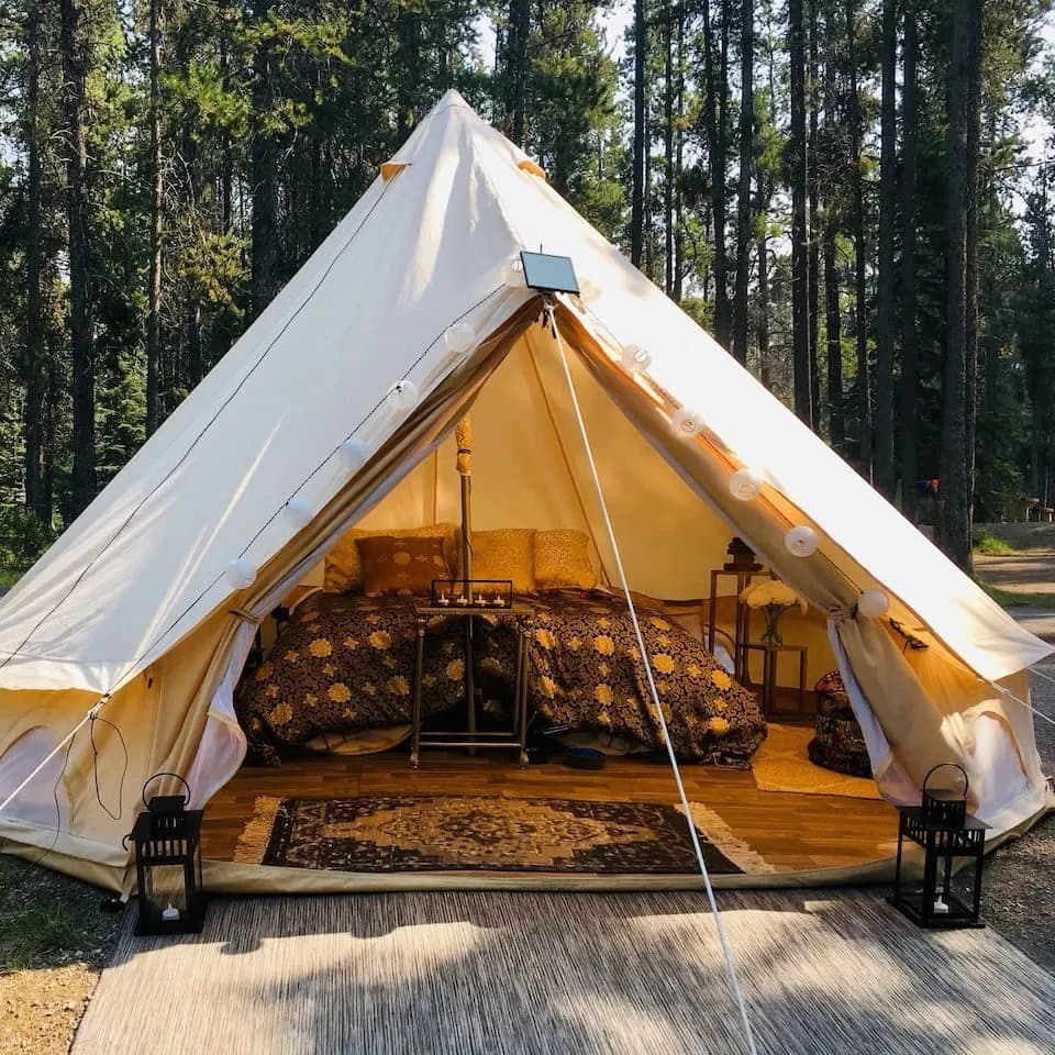 2024 Nuova tenda da hotel di lusso Tenda da campeggio per famiglie all'aperto Tenda da yurta impermeabile