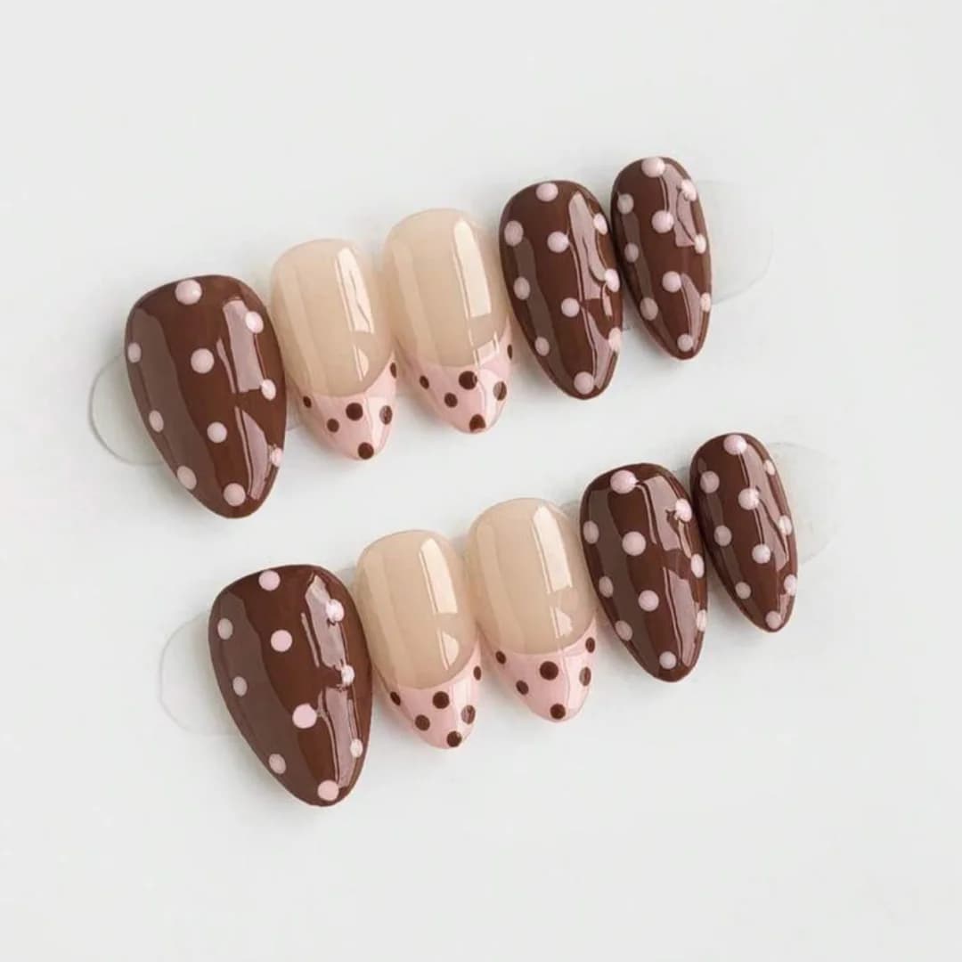 10pcs high-end Cute Malade style, hand-drawn dots, pink and coffee color contrast handmade fake nails