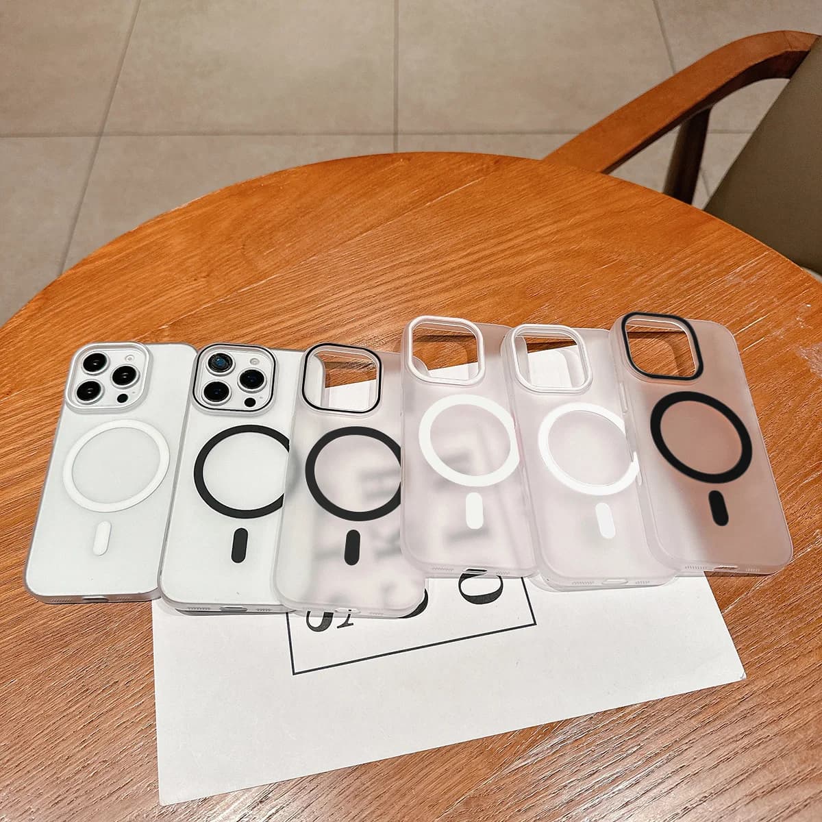 Custodia Magnetica Ultra Sottile per iPhone 17 Pro Max 16 13 15 14 11 12 Air 17promax 16promax, Cover Rigida Antiurto in Plastica