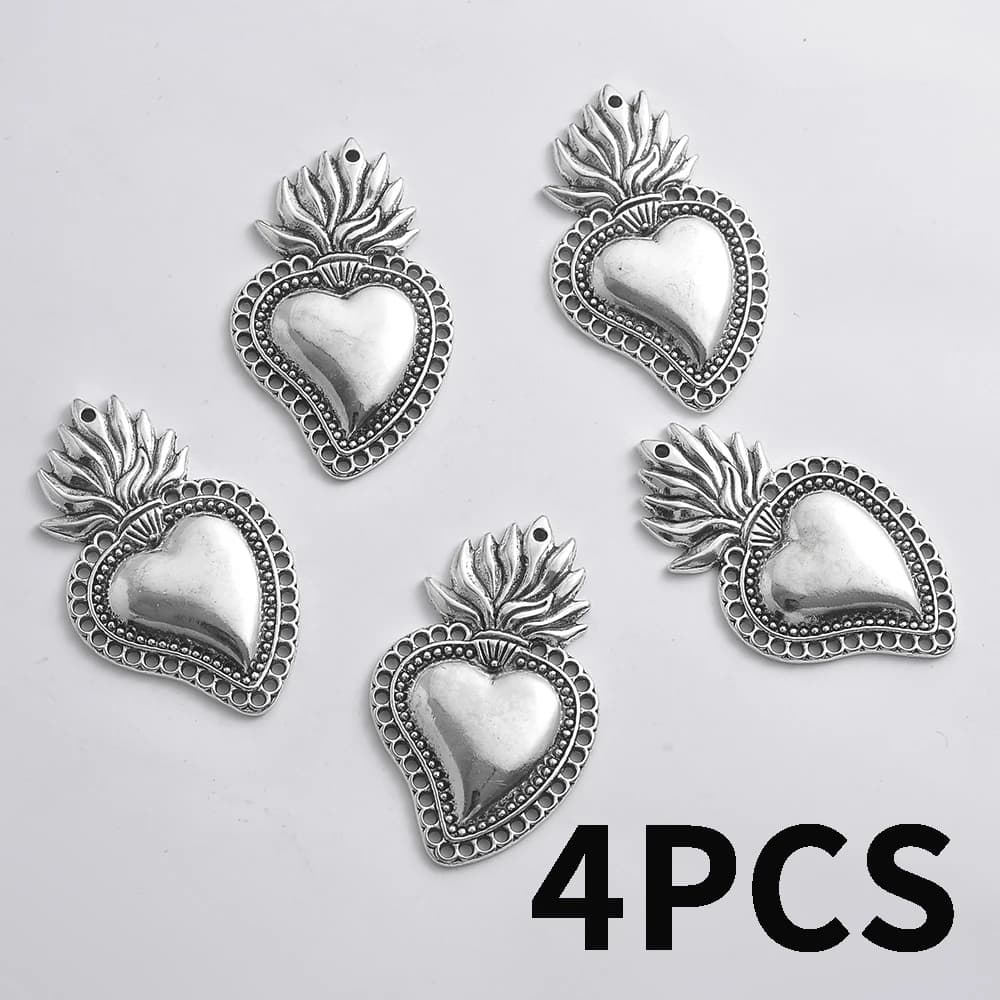 4-Piece Set of Vintage Flame Heart Charms, Heart-Shaped with Polka Dot Bead Pattern, 3D Flame at the Top of the Heart, Suitable for DIY Bracelets, Earrings, Necklaces, Niche Retro Handmade Beading Accessories