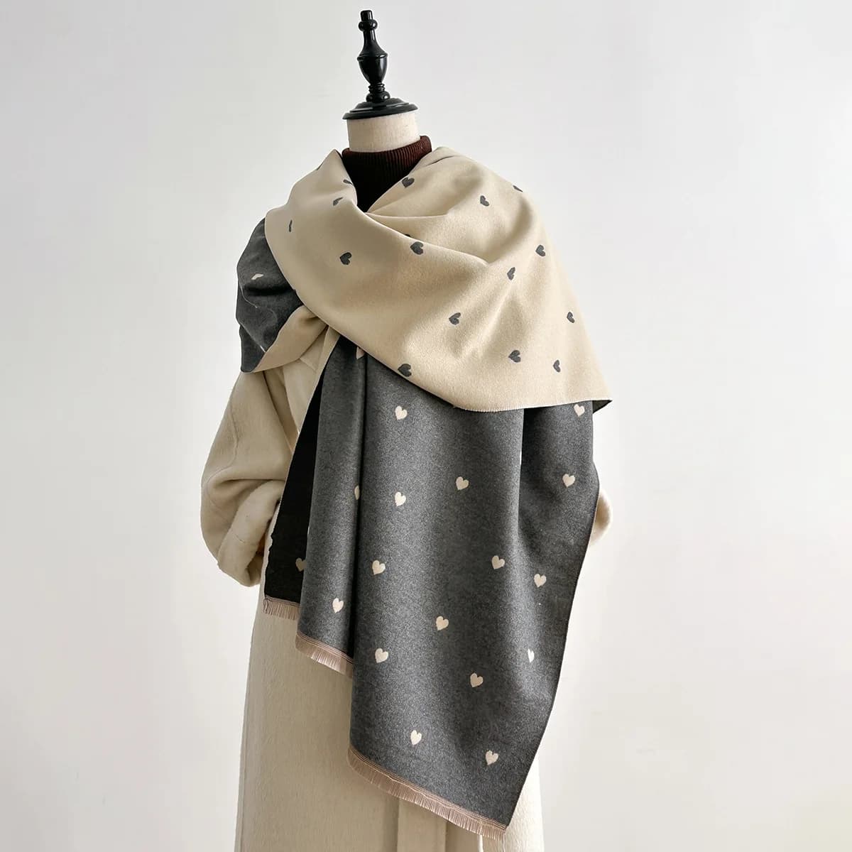 Luxury Brand Winter Imitation Cashmere Heart Scarves for Women Shawl Female Pashmina Poncho Thick Warm Bufanda Echarpe Femme 1