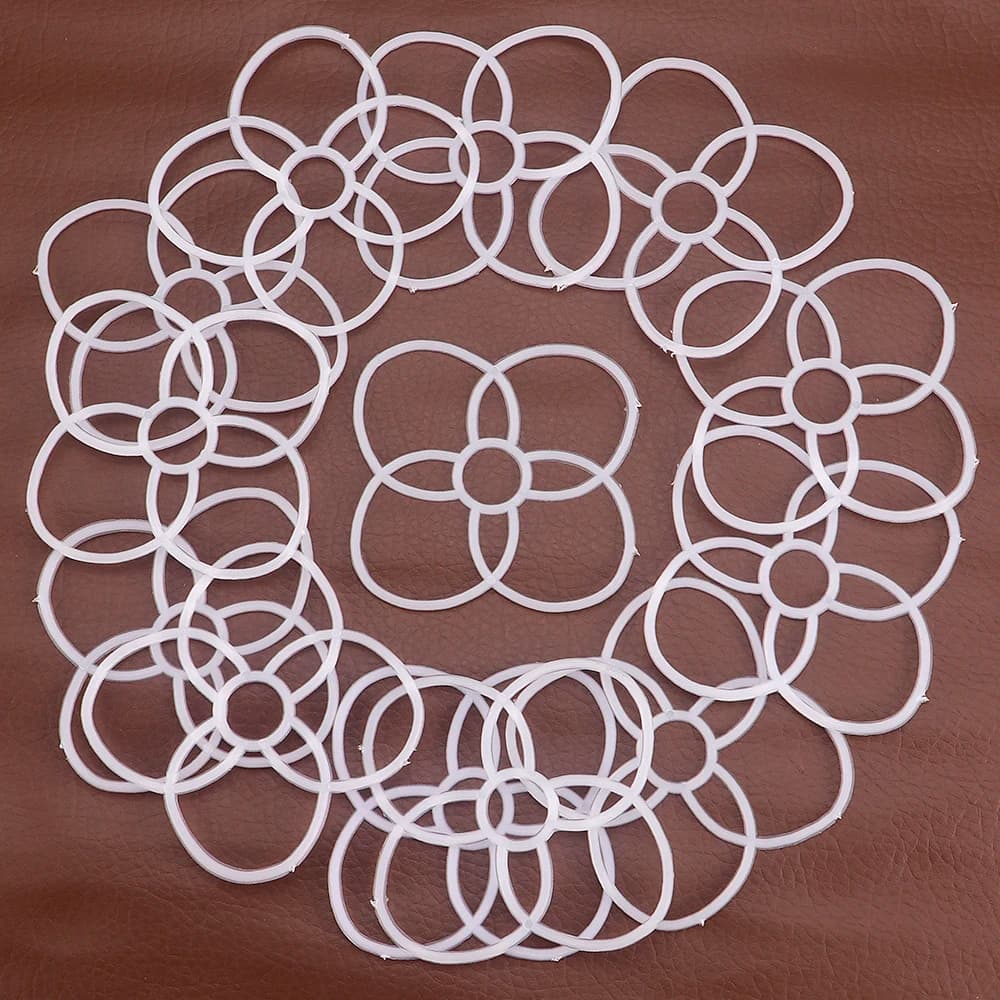 100pc White Plastic Flower-Shaped Weaving Mesh Sheet, DIY Knitting Craft Floral Pattern, Ideal for DIY Weaving Yarn & Ribbon Bag