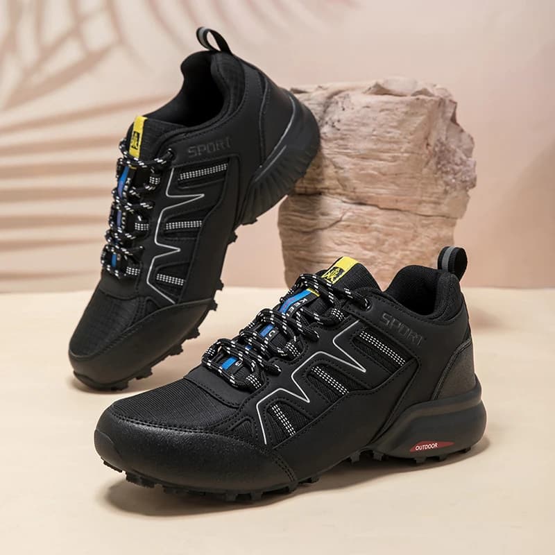 2026 Scarpe da trekking all'aperto da uomo antiscivolo resistenti all'usura leggere impermeabili da uomo arrampicata scarpe da ginnastica da caccia scarpe da montagna