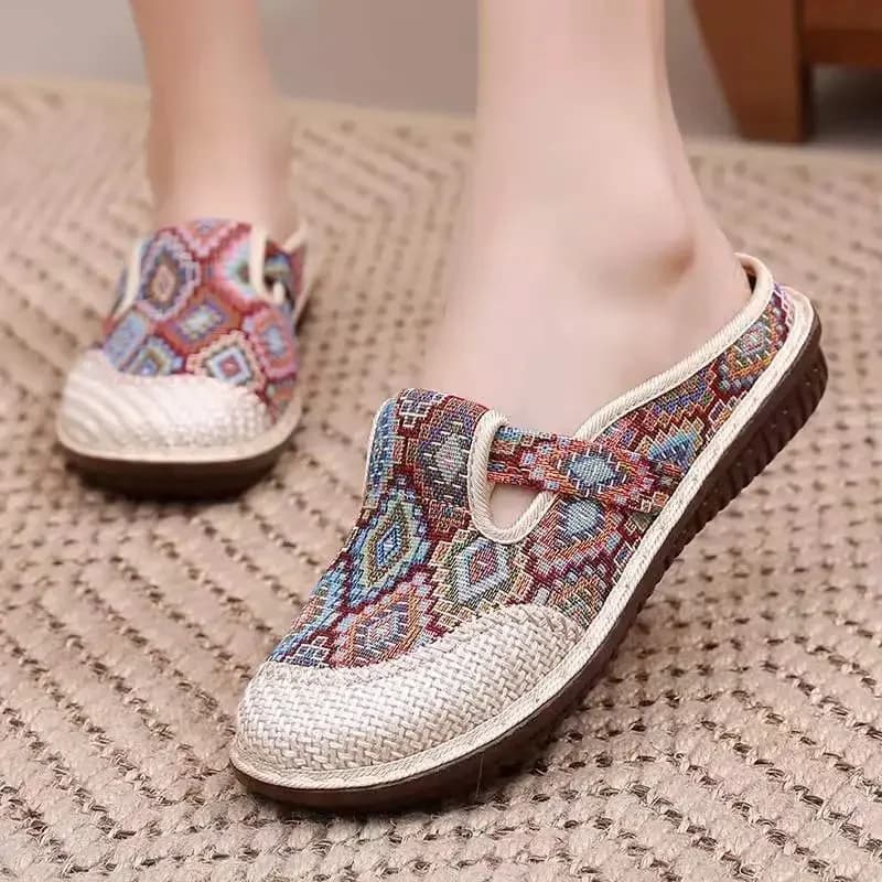 Pantofole stile etnico da donna moda donna scarpe con zeppa scarpe di stoffa con suole morbide scarpe da passeggio Slip-on Mules Zapatilla De Mujer