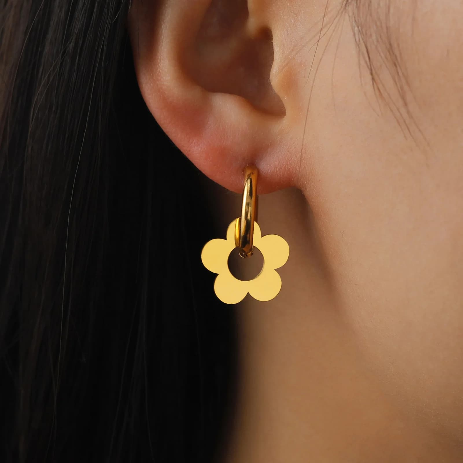 HIPEE Fashion Sunflower Circular Hoop Earrings Simple Removable Stainless Steel Earrings For Girls Birthday Party Jewelry Gift