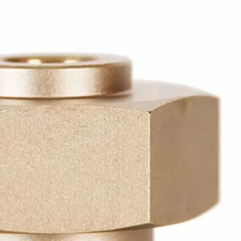 Per gli appassionati di campeggio all'aperto Fornello da campeggio Valvola adattatore serbatoio gas da 1 "-20 UNF a 7/16"-28 UNF Per serbatoio MAPP 2 colori