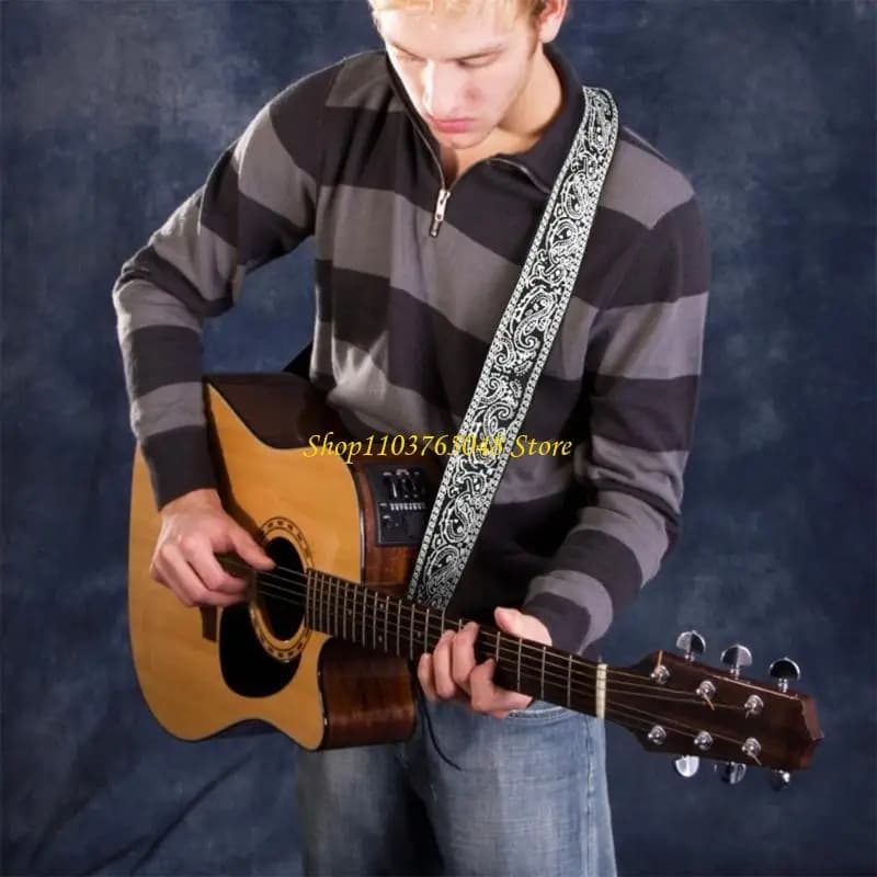 R53E Tracolla per chitarra regolabile Tracolla morbida con ricamo Tracolla per chitarra in stile nazionale con 6 plettri per