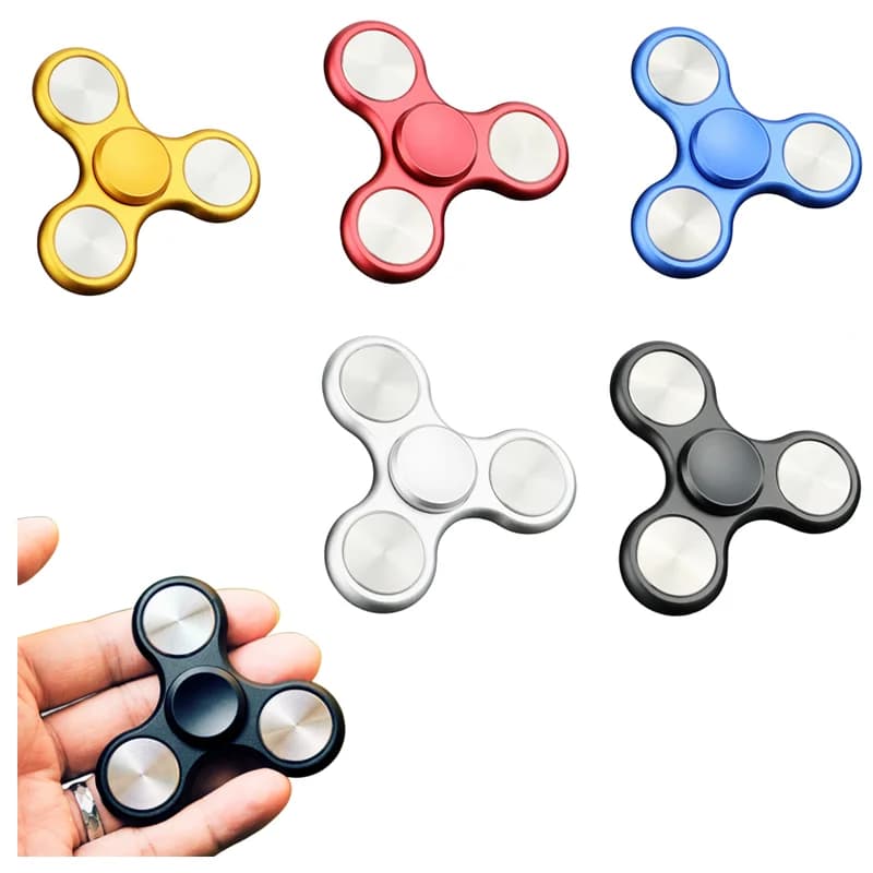 Kid Spinner in metallo Giroscopio a tre foglie con pressione del dito Giocattolo EDC Autismo ADHD Giroscopio da dito Cuscinetto in metallo Decompressione Regalo di Natale