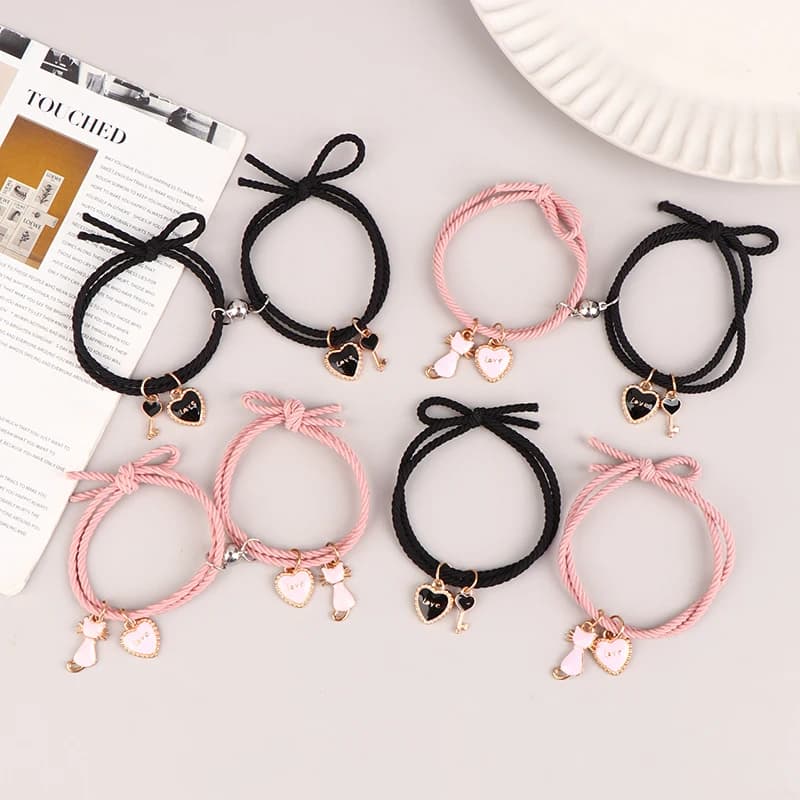 Braccialetti magnetici per coppie di cartoni animati da 2 pezzi con ciondolo a forma di cuore d'amore per gatti, regali per la corda dell'amicizia muticamente attraenti per un amico
