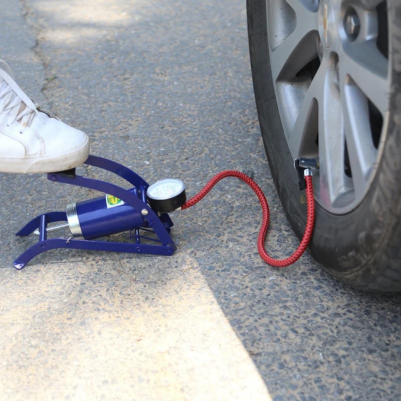 Pompa per bicicletta con manometro, pompa ad aria portatile a pedale per bici da strada e mountain bike, valvola per moto e biciclette elettriche