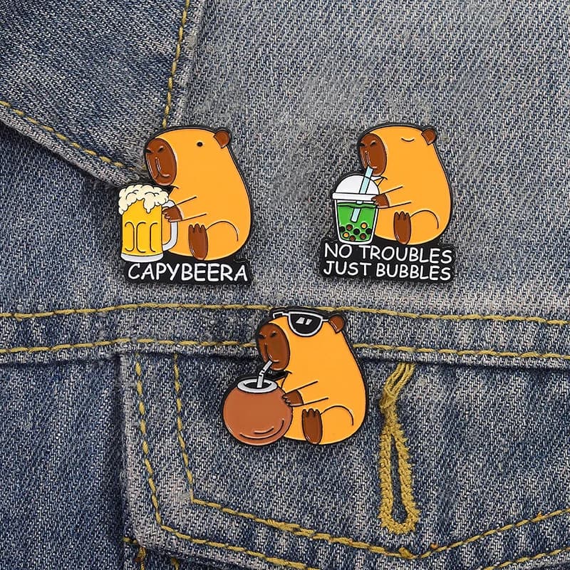 Capibala Spilla Cartoon Simpatico piccolo animale Capibara Distintivo di vernice Borsa per studenti Decorazione Medaglia Spille smaltate Spille per abbigliamento