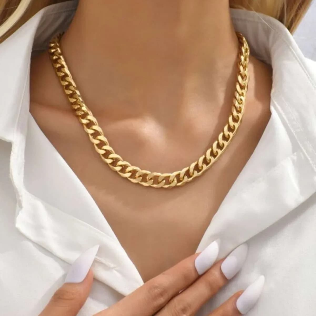Minimalist, personalized and versatile thick NK single-layer necklace with light luxury premium pendant