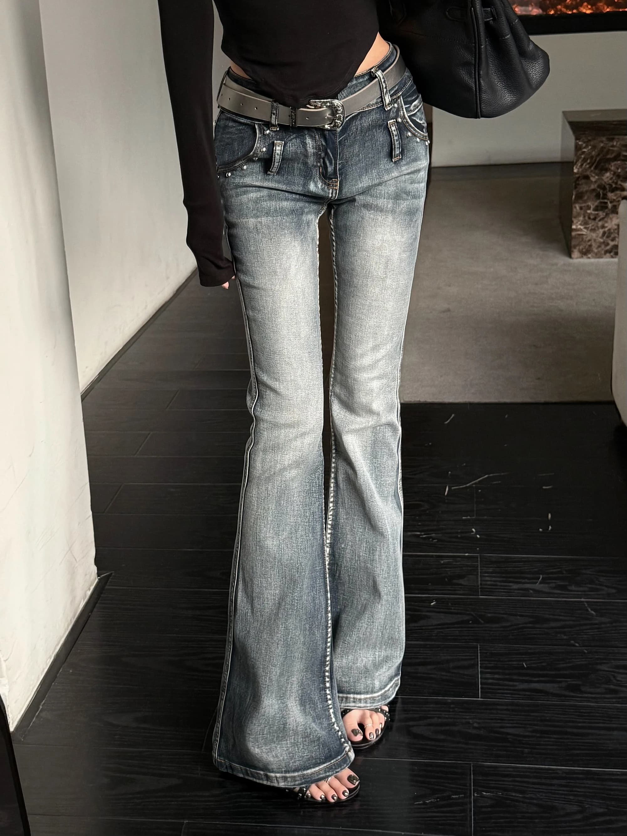 STYLMW Jingzi American Retro Rivet Flared Jeans Women's New Style Popular High Waist Slimming Bell Bottoms Casual Denim