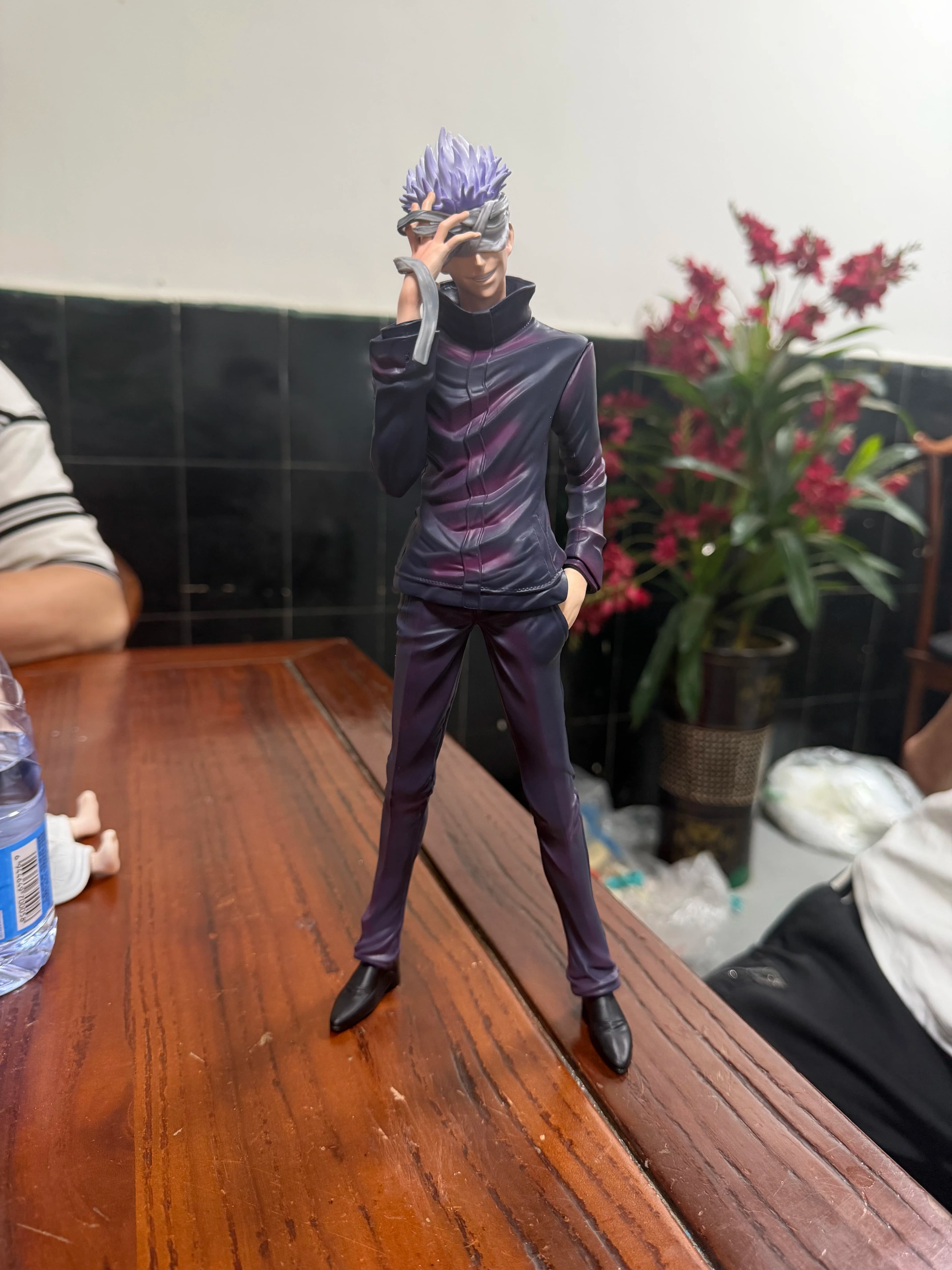 Jujutsu Kaisen Satoru Gojo GK Action Figure Anime, Decorazione per Scrivania, Ornamento per Case PC, Oggetto da Collezione per Otaku, Regalo Ideale per i Fan degli Anime
