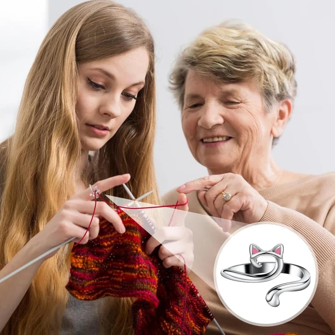 2PCS Adjustable Metal Crochet Rings with Cute Cat Ears Yarn Guide Tension Rings for Faster Knitting Open Finger Hook for Beginners Knitting Accessories for Crafting Gift for Mothers Grandmas