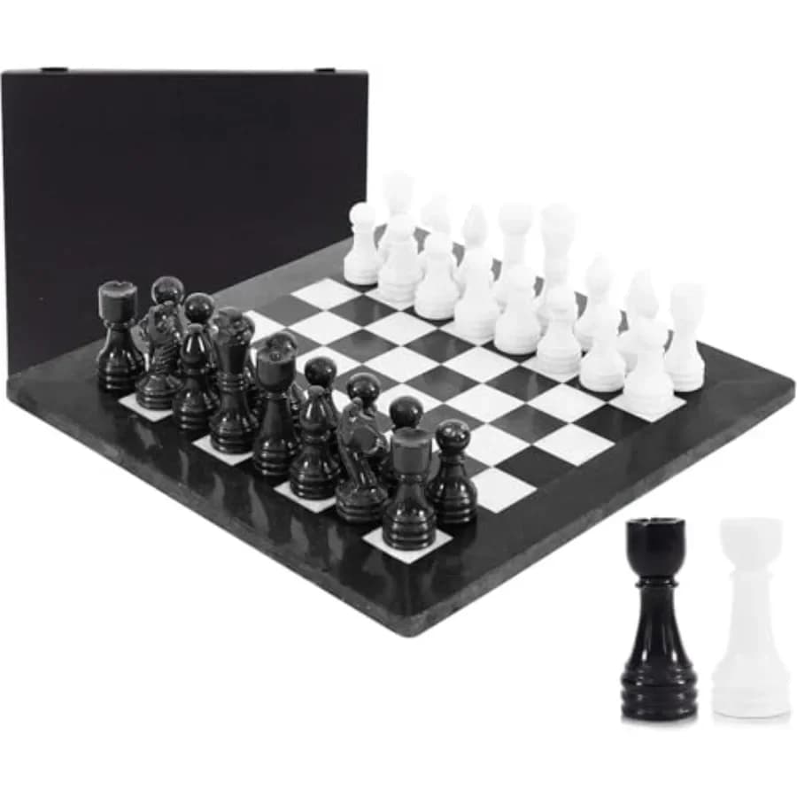 Set di Scacchi in Marmo per Adulti: Scacchiera Nera e Bianca Fatta a Mano, 32 Pezzi + 2 Regine Extra, Scatola Portaoggetti, Gioco da Viaggio di Lusso, Elegante