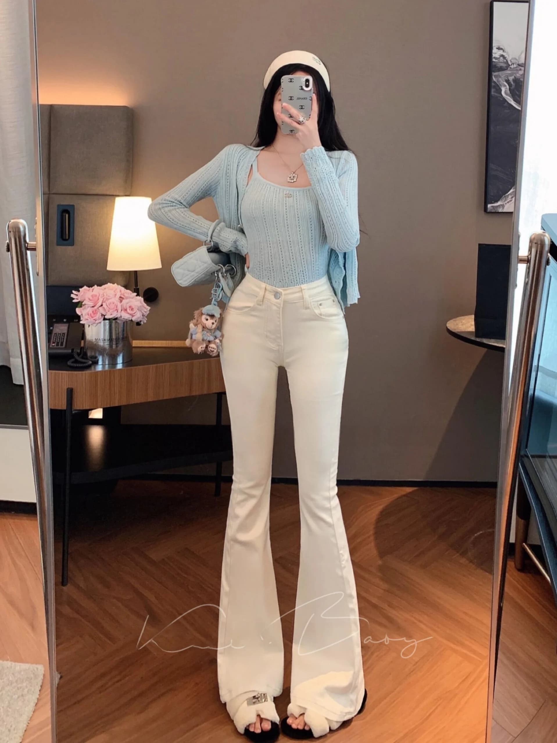 High Waist Bell Bottom Denim Jeans Women's Slim Fit Heart Pattern Cotton Stretch Bootcut Trousers Winter Collection