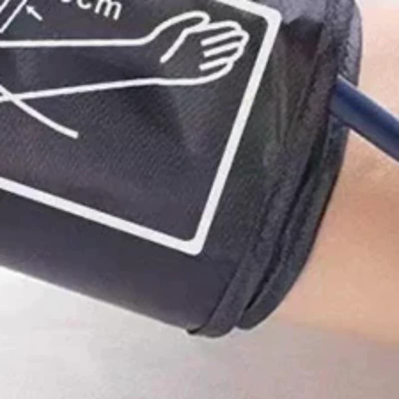 Sfigmomanometer black tonometer 22-32 cm/22-42 cm for adults, bracelet for measuring blood pressure on the arm, health care tool.